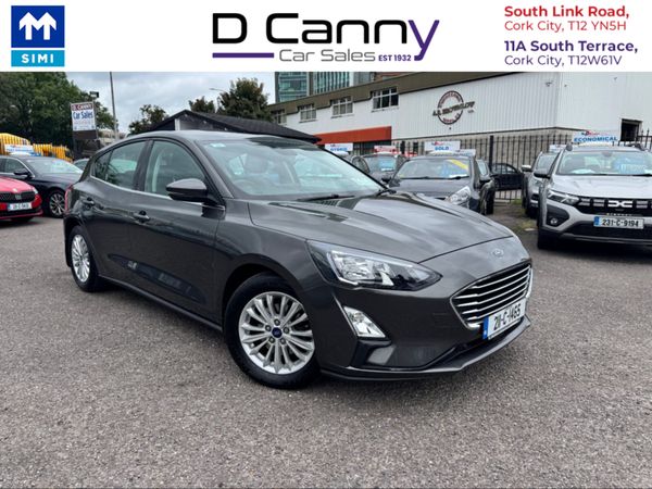 Ford Focus Hatchback, Petrol, 2021, Grey