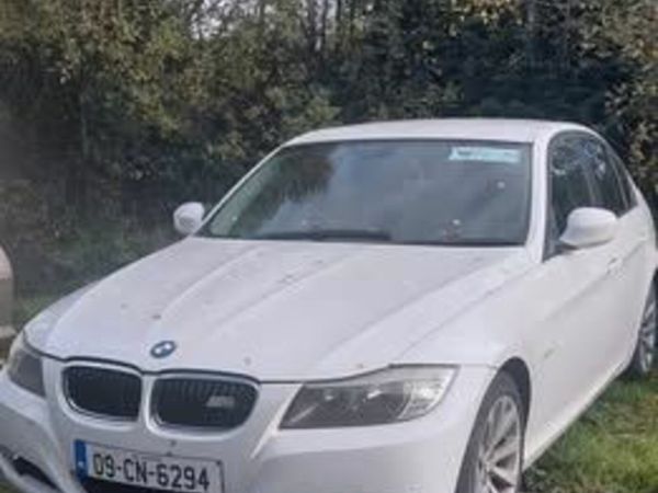 BMW 3-Series Saloon, Diesel, 2009, White