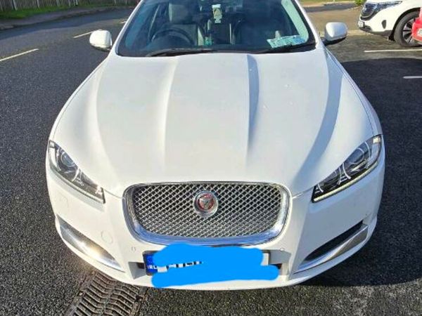 Jaguar XF Saloon, Diesel, 2015, White