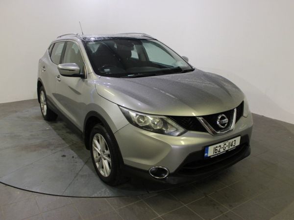 Nissan Qashqai Hatchback, Diesel, 2016, Silver