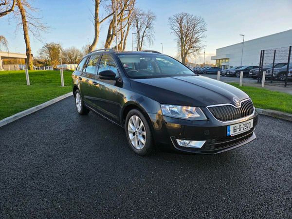 Skoda Octavia Estate, Diesel, 2016, Black