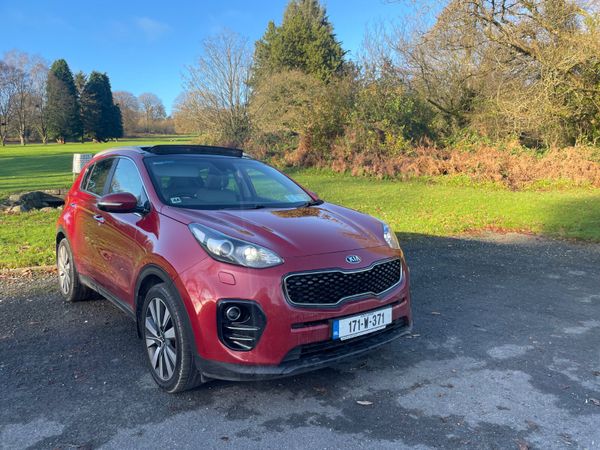 Kia Sportage SUV, Diesel, 2017, Red