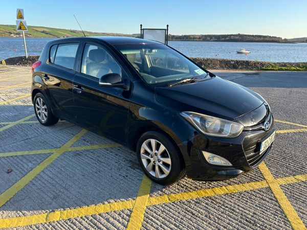 Hyundai i20 Hatchback, Petrol, 2013, Black