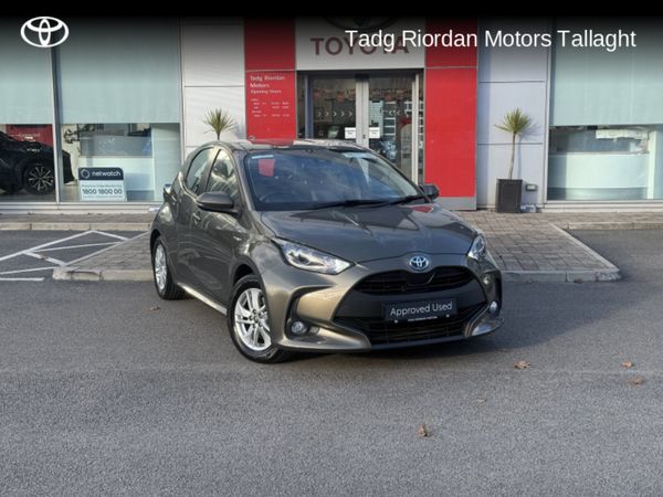 Toyota Yaris Hatchback, Petrol Hybrid, 2021, Bronze