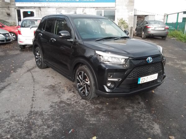 Toyota Raize Hatchback, Petrol Hybrid, 2022, Black