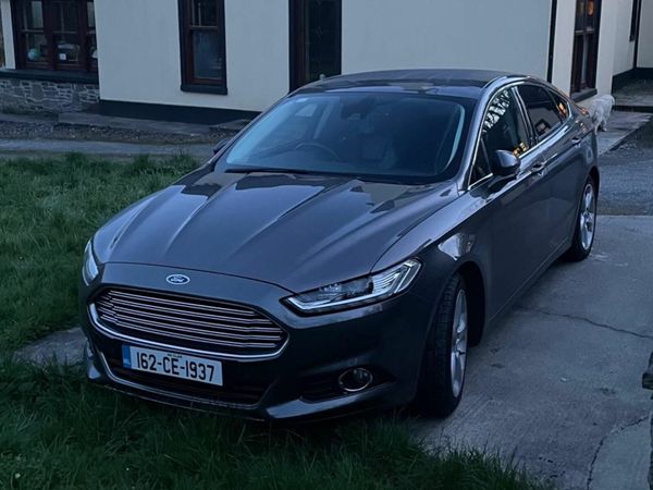 Ford Mondeo Hatchback, Diesel, 2016, Grey