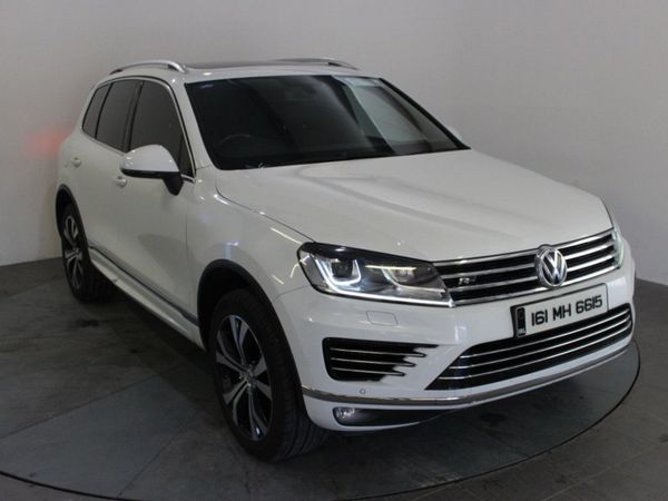Volkswagen Touareg SUV, Diesel, 2016, White