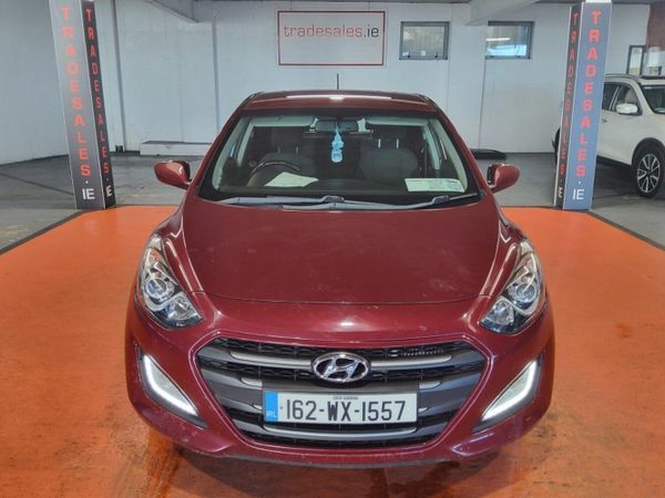 Hyundai i30 Hatchback, Diesel, 2016, Red
