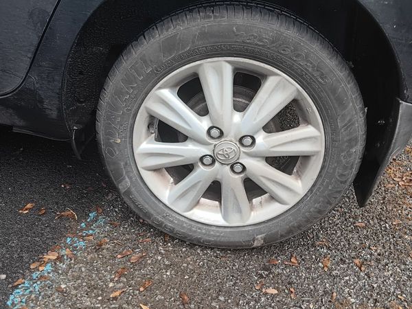 Toyota Yaris Hatchback, Petrol, 2010, Black