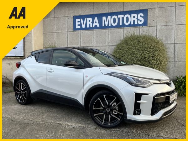 Toyota C-HR SUV, Petrol Hybrid, 2023, White