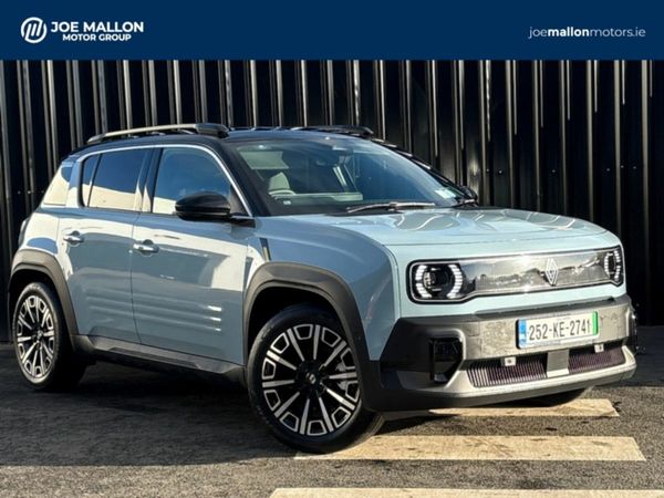 Renault 4 Hatchback, Electric, 2025, Blue