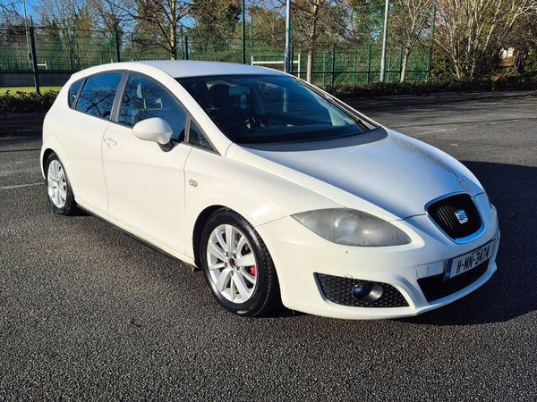 SEAT Leon Hatchback, Petrol, 2011, White