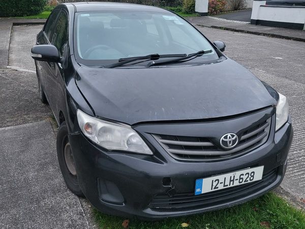 Toyota Corolla Saloon, Diesel, 2012, Black