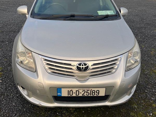 Toyota Avensis Saloon, Diesel, 2010, Silver