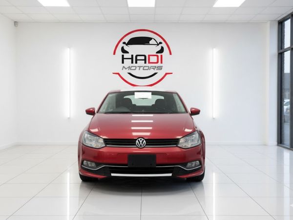 Volkswagen Polo Hatchback, Petrol, 2014, Red