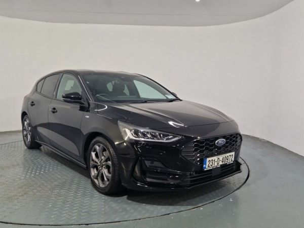 Ford Focus Hatchback, Diesel, 2023, Black