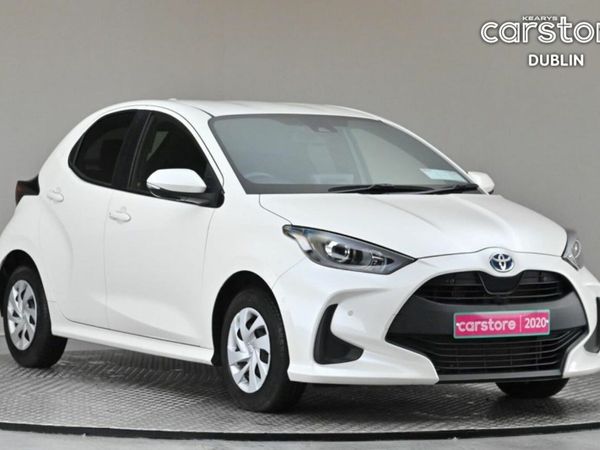 Toyota Yaris Hatchback, Petrol Hybrid, 2020, White