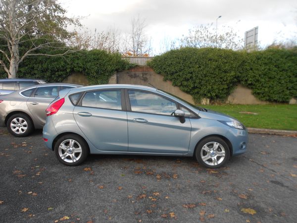 Ford Fiesta Hatchback, Diesel, 2009, Blue