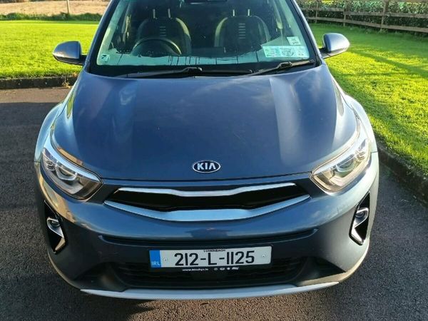 Kia Stonic Estate/Jeep, Petrol, 2021, Blue