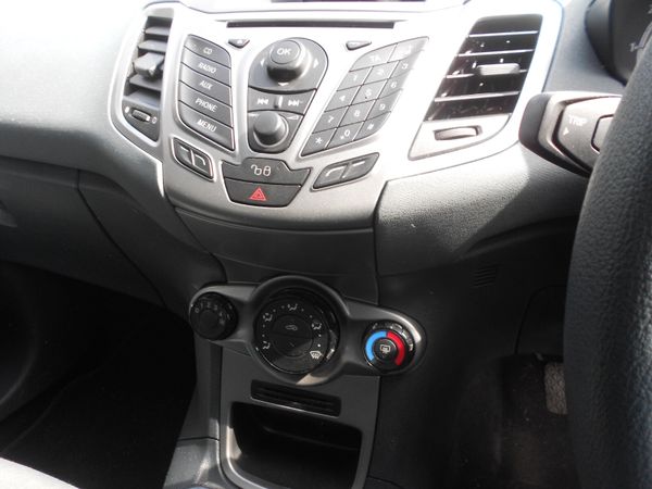 Ford Fiesta Hatchback, Diesel, 2009, Blue