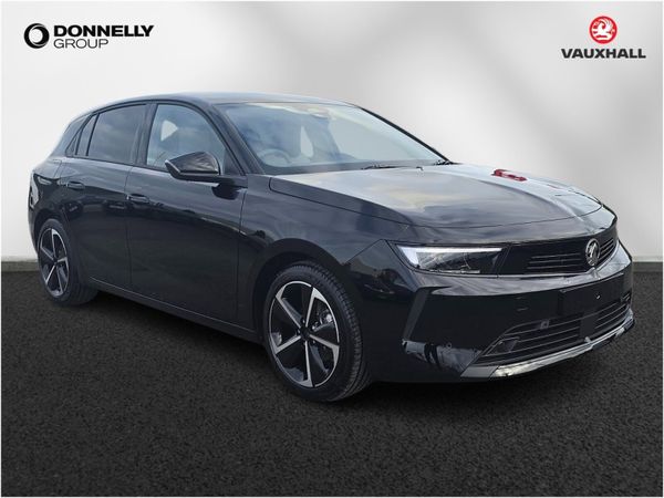 Vauxhall Astra Hatchback, Petrol, 2025, 