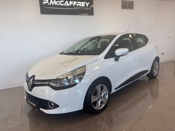 Renault Clio Hatchback, Petrol, 2015, White