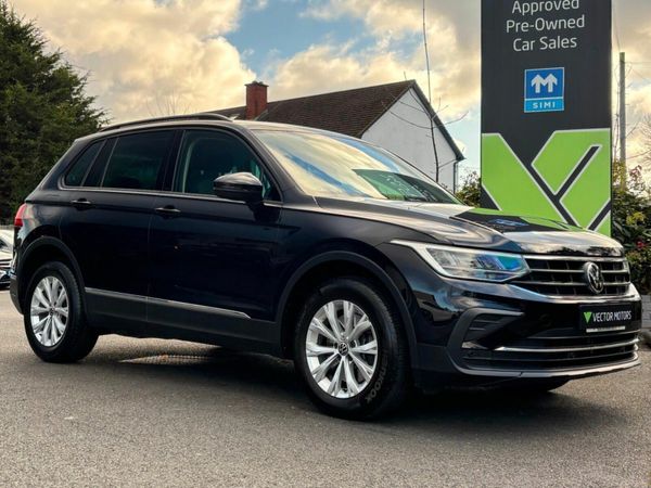 Volkswagen Tiguan SUV, Petrol Plug-in Hybrid, 2022, Black