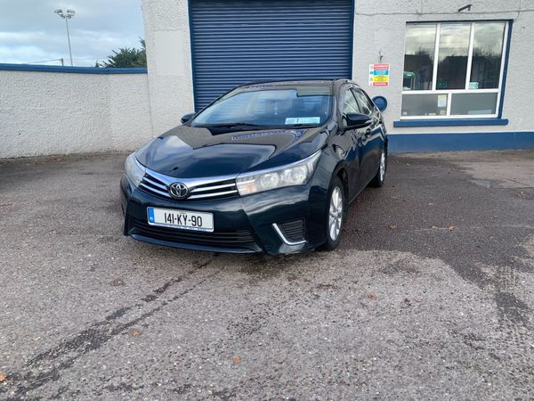 Toyota Corolla Saloon, Diesel, 2014, Black