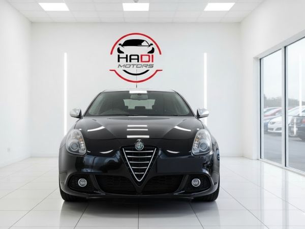 Alfa Romeo Giulietta Hatchback, Petrol, 2015, Black