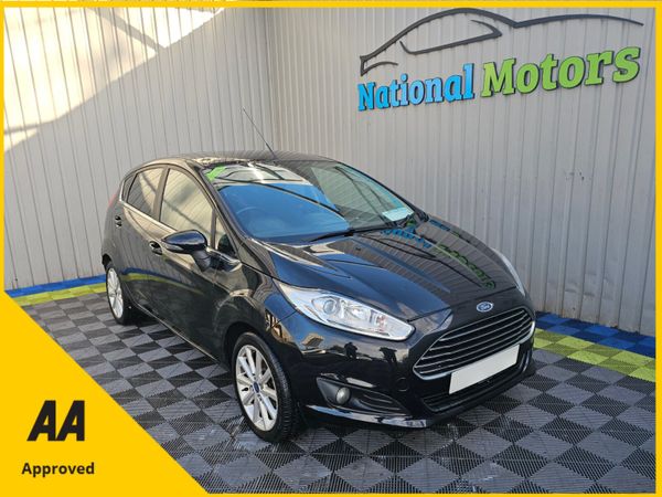 Ford Fiesta Hatchback, Petrol, 2016, Black