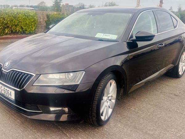 Skoda Superb Hatchback, Diesel, 2017, Black