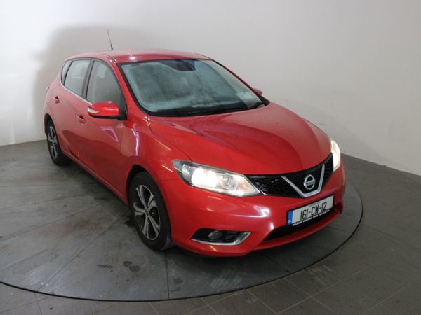 Nissan Pulsar Hatchback, Diesel, 2016, Red