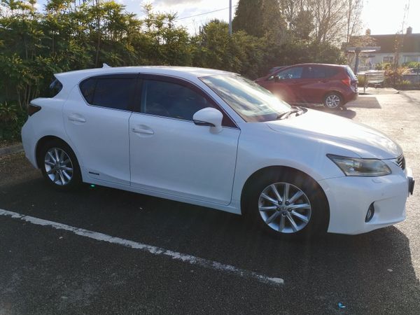 Lexus CT Hatchback, Petrol Hybrid, 2012, White