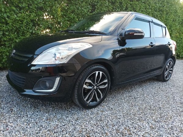 Suzuki Swift Hatchback, Petrol, 2016, Black