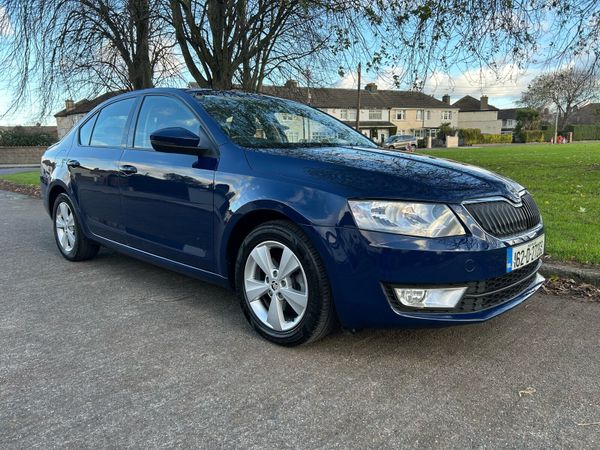 Skoda Octavia Hatchback, Diesel, 2016, Blue