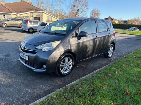 Toyota Verso-S Hatchback, Petrol, 2011, Grey
