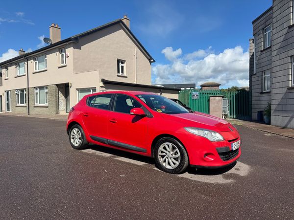 Renault Megane Hatchback, Diesel, 2012, Red