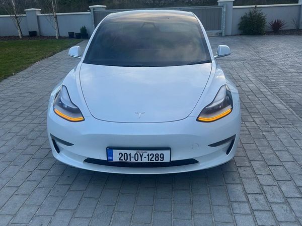 Tesla Model 3 Saloon, Electric, 2020, White