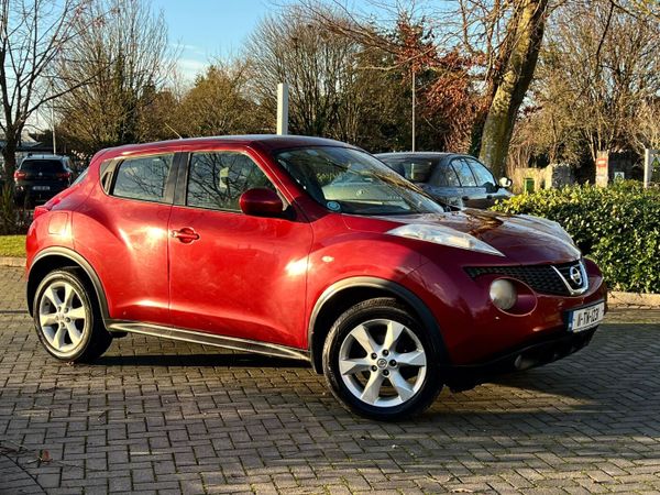 Nissan Juke SUV, Petrol, 2011, Red