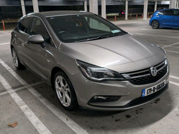 Vauxhall Astra Hatchback, Petrol, 2017, Grey