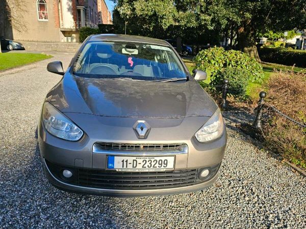 Renault Fluence Saloon, Diesel, 2011, Gold