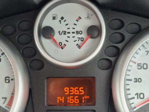 Peugeot 207 Hatchback, Petrol, 2010, Grey