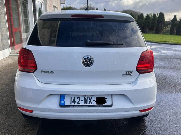 Volkswagen Polo Hatchback, Diesel, 2014, White