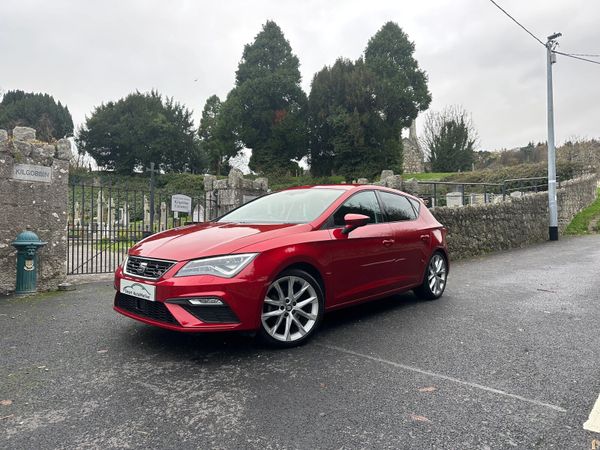 SEAT Leon Hatchback, Petrol, 2018, Red