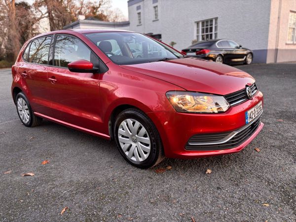 Volkswagen Polo Hatchback, Petrol, 2014, Red