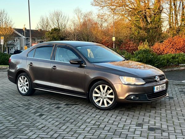 Volkswagen Jetta Saloon, Diesel, 2014, Brown