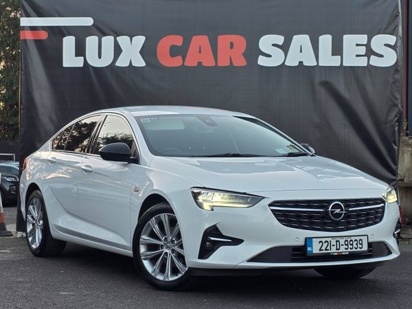 Opel Insignia Hatchback, Diesel, 2022, White