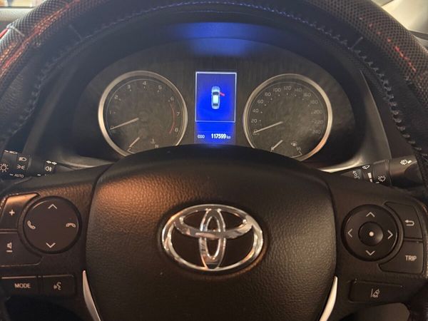 Toyota Corolla Saloon, Petrol, 2018, Grey