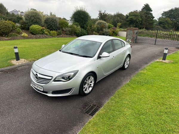 Opel Insignia Hatchback, Diesel, 2014, Silver