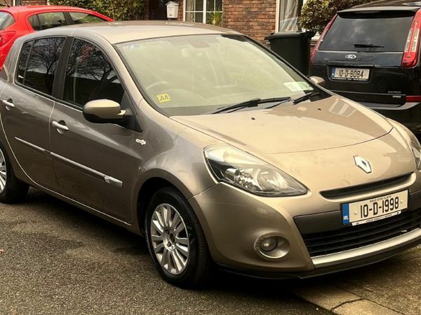 Renault Clio Hatchback, Ethanol Petrol, 2010, Gold